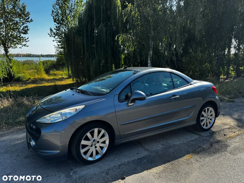 Peugeot 207 CC - 8