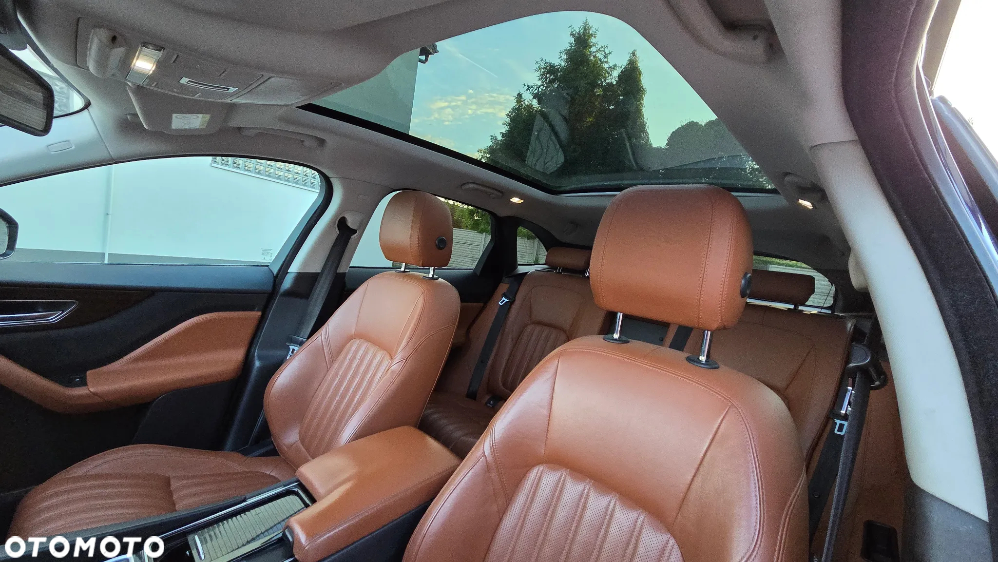 Jaguar F-Pace 3.0 TDV6 AWD Portfolio - 6