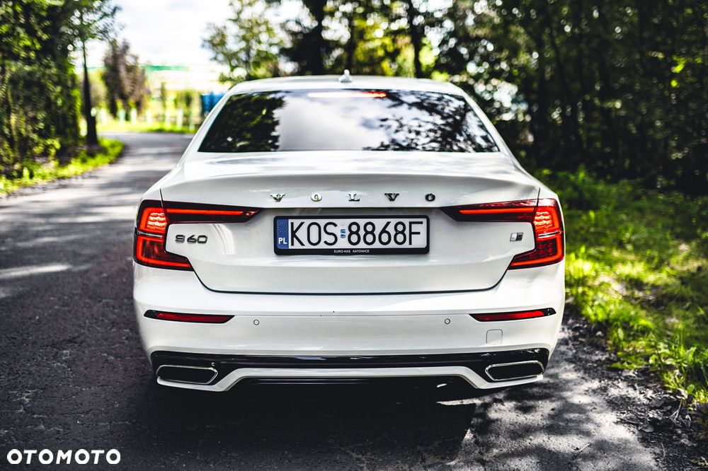Volvo S60 T4 R-Design - 2