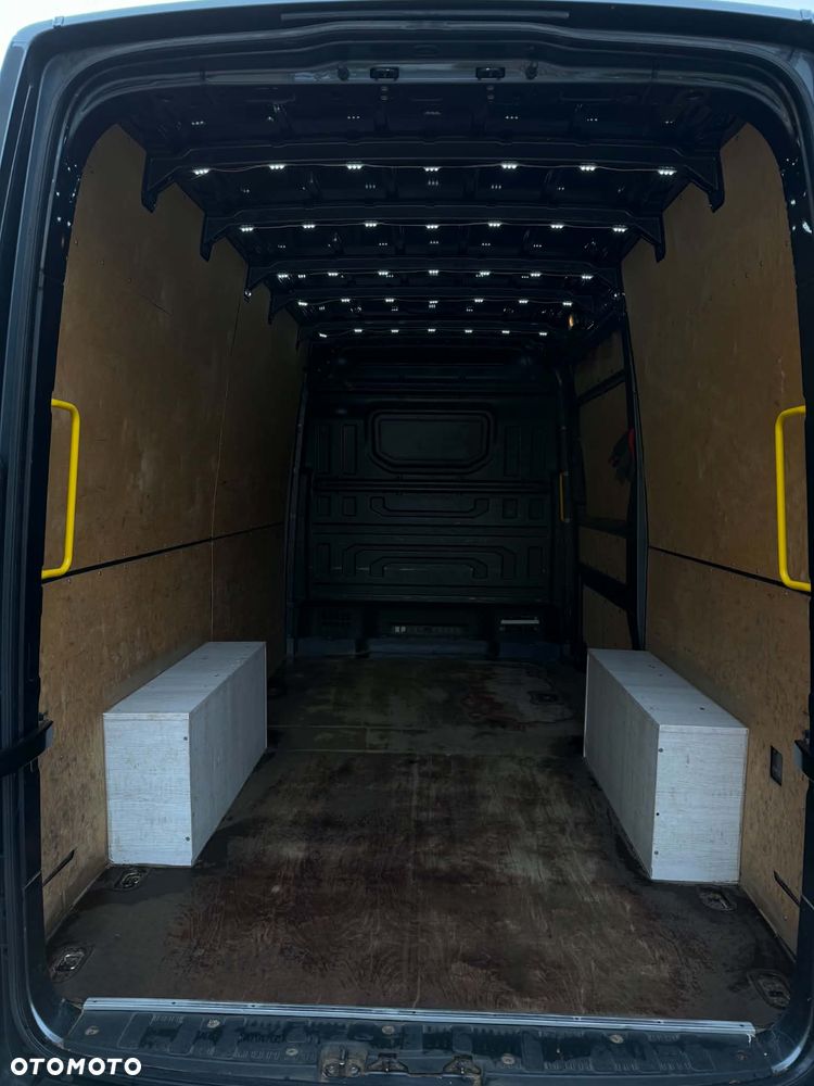 Volkswagen Crafter - 9