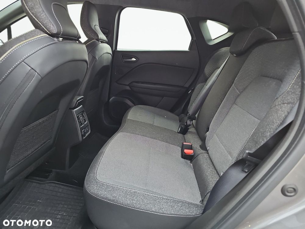 Renault Captur - 23