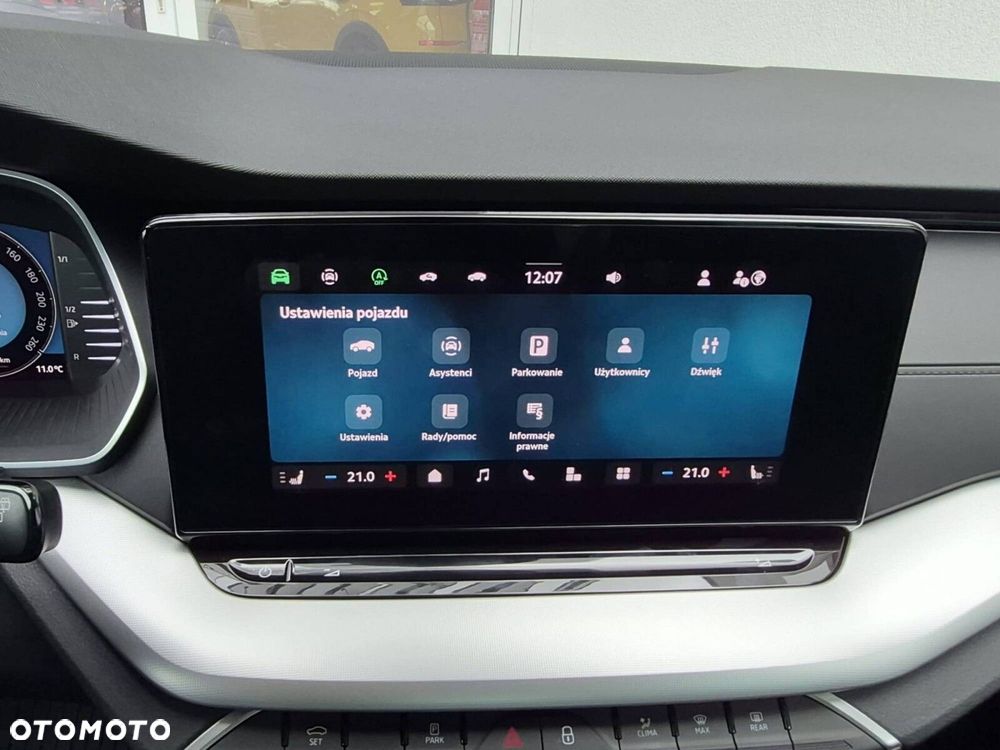 Skoda Octavia 1.5 TSI mHEV Selection DSG - 9
