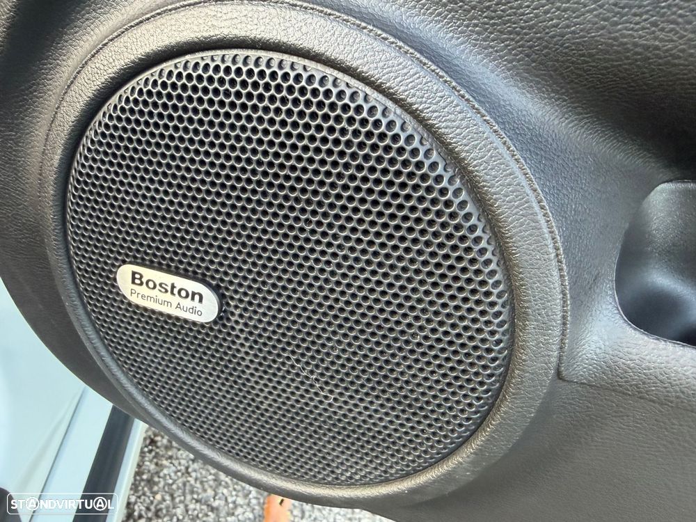 Chevrolet Camaro - 21