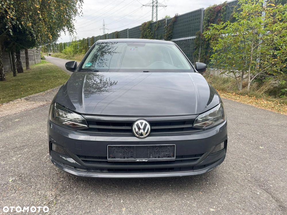 Volkswagen Polo 1.0 Comfortline - 1