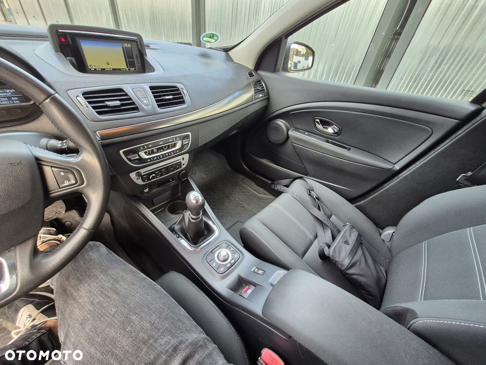 Renault Megane ENERGY TCe 130 Start & Stop Bose Edition - 24