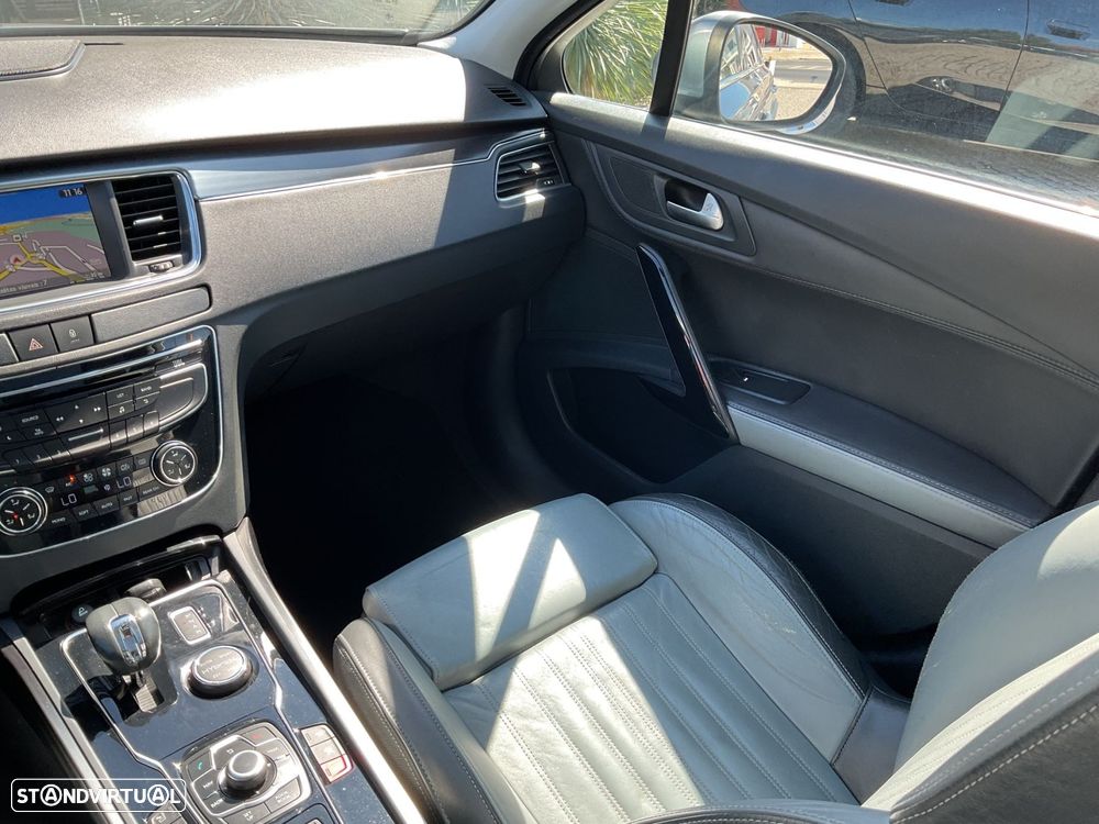 Peugeot 508 RXH 2.0 HDi Hybrid4 2-Tronic 104g - 36