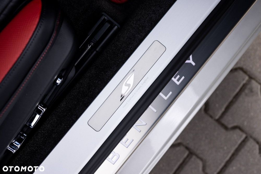 Bentley Continental GT - 16
