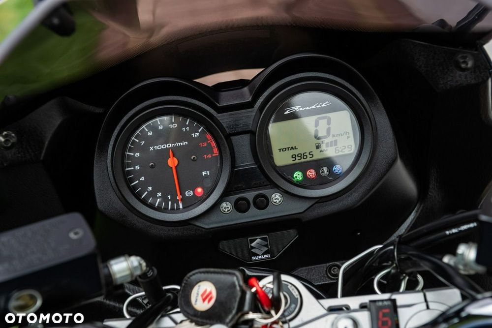 Suzuki Bandit - 12