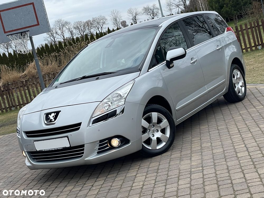 Peugeot 5008 HDI FAP 150 Family Plus - 1