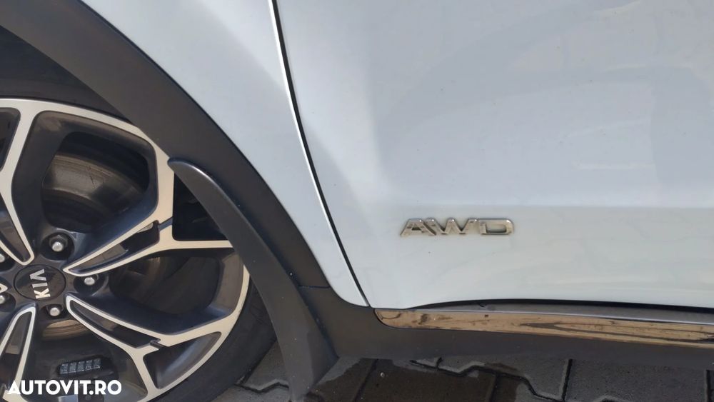 Kia Sportage 2.0 DSL 8AT HP 4x4 GT Line - 4