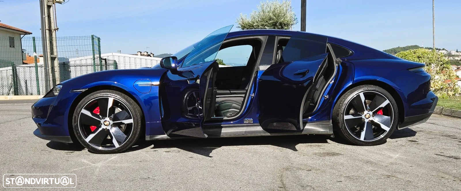 Porsche Taycan 4S - 18