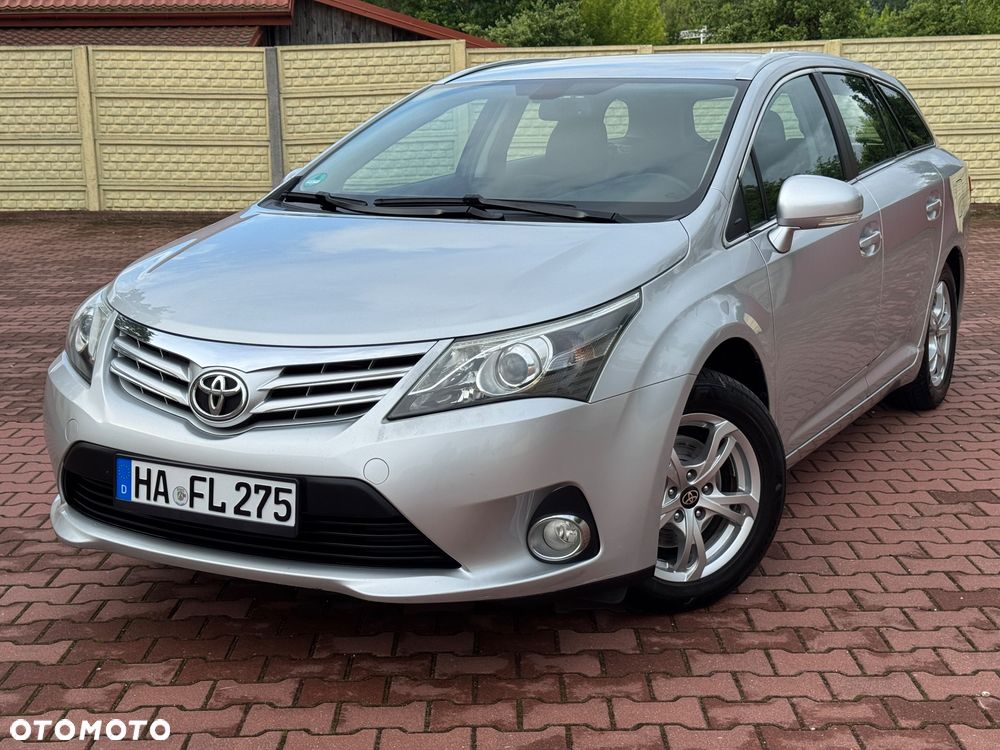 Toyota Avensis Touring Sports 1.8 Business Edition - 6
