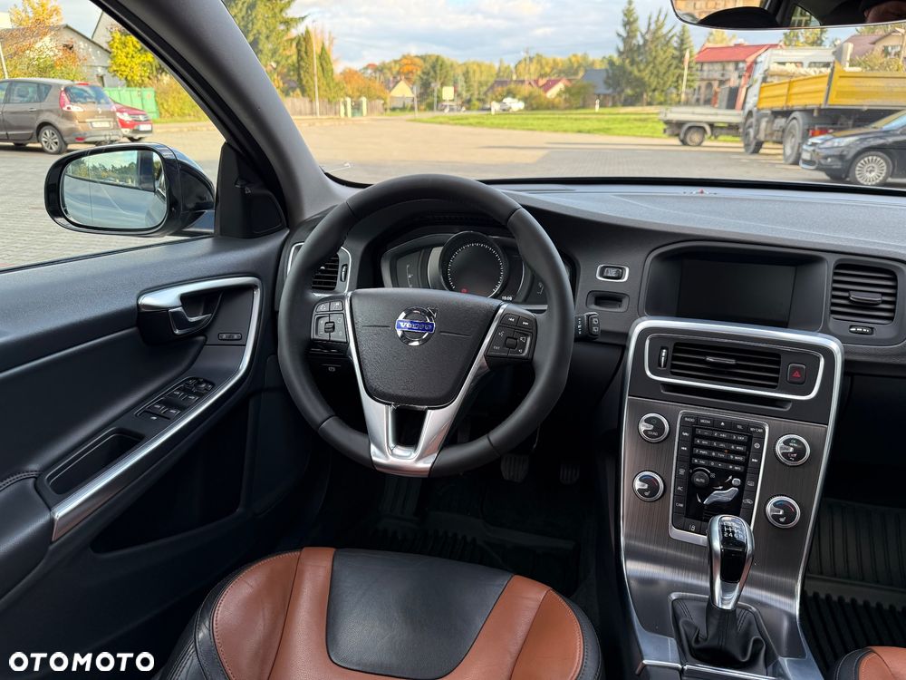 Volvo V60 Cross Country D4 Drive-E Summum - 34