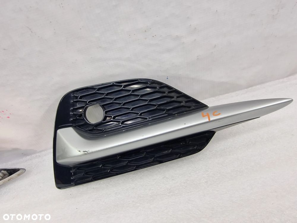 NISSAN QASHQAI J11 LIFT 17- PRAWA KRATKA BOCZNA ZDERZAKA PRZEDNIEGO PRZÓD , NR 62256HV20A , NR AUKCJI A/4 - 8