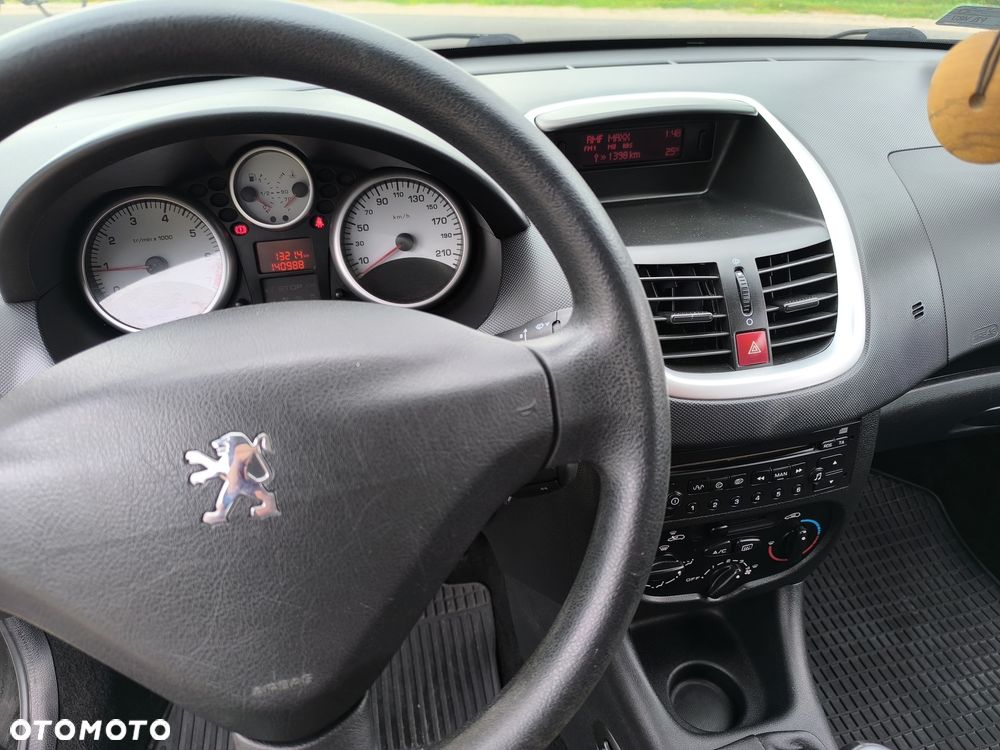 Peugeot 206 plus - 6