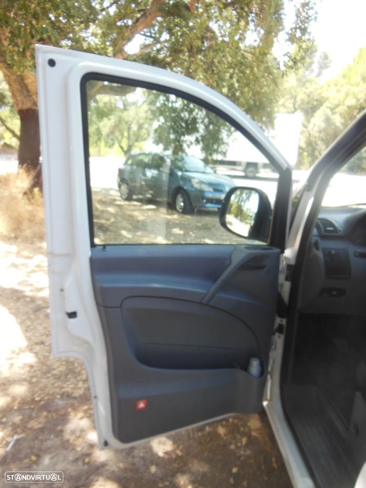 Mercedes-Benz Vito - 15