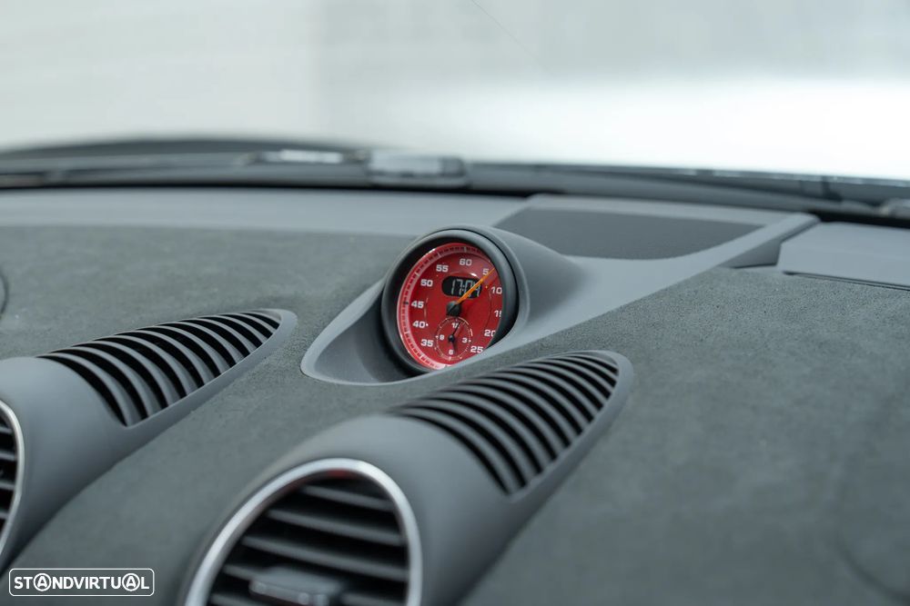 Porsche 718 Spyder RS - 30