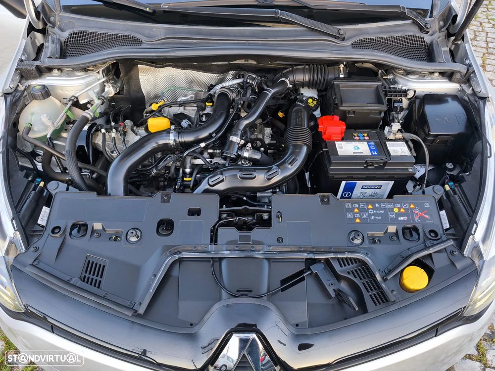 Renault Clio Sport Tourer 0.9 TCe GT Line - 28