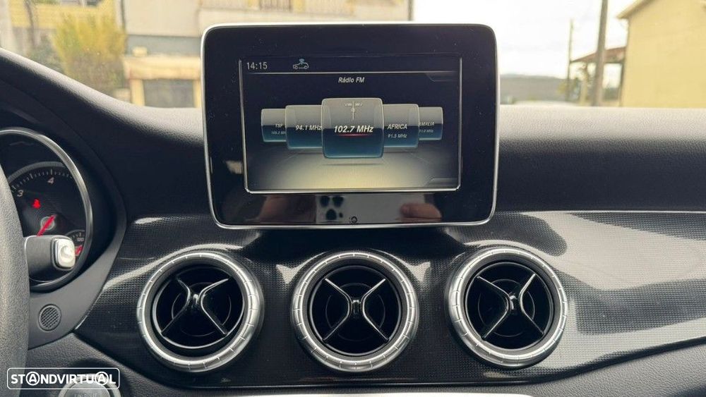 Mercedes-Benz CLA 180 - 17