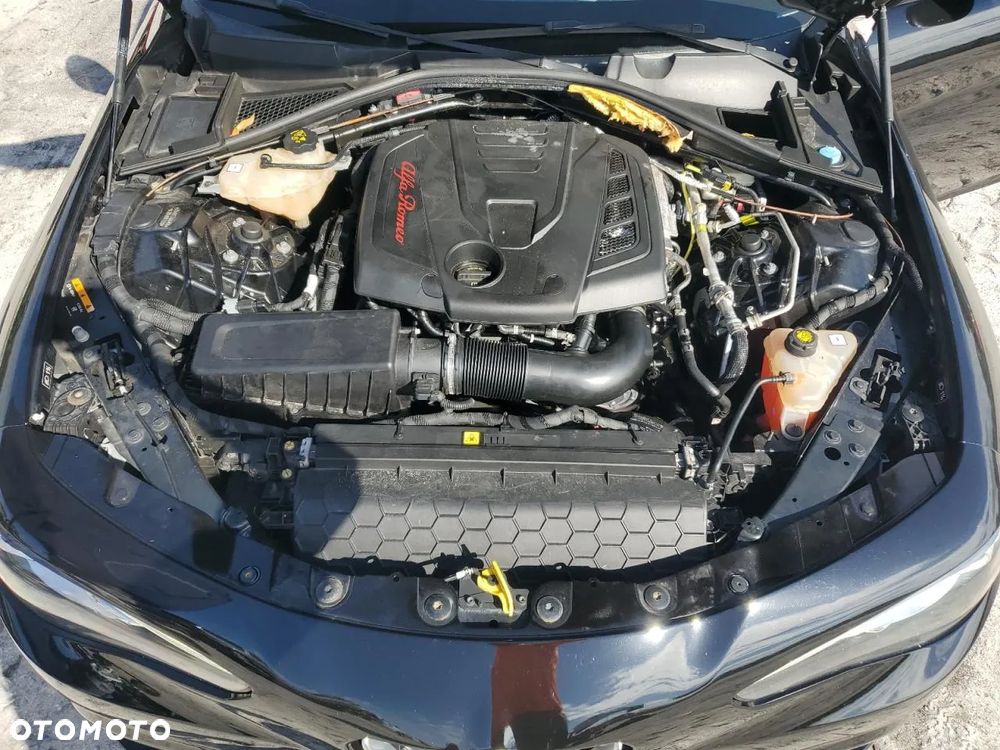Alfa Romeo Giulia 2.0 Turbo 16V AT8-Q4 Ti - 10