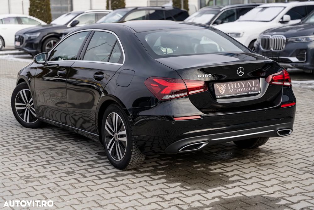 Mercedes-Benz A 180 7G-DCT Progressive Advanced - 4