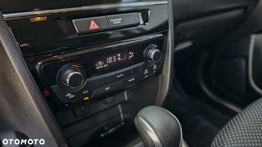 Suzuki Vitara 1.5 Strong Hybrid Premium 4WD AGS - 18