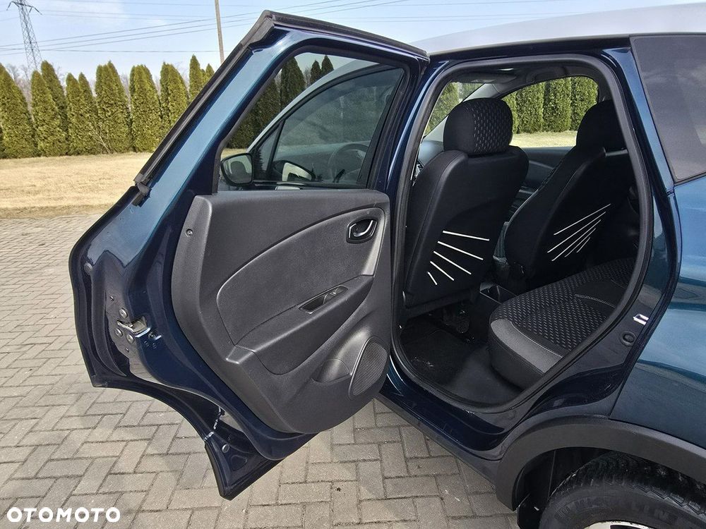Renault Captur - 22