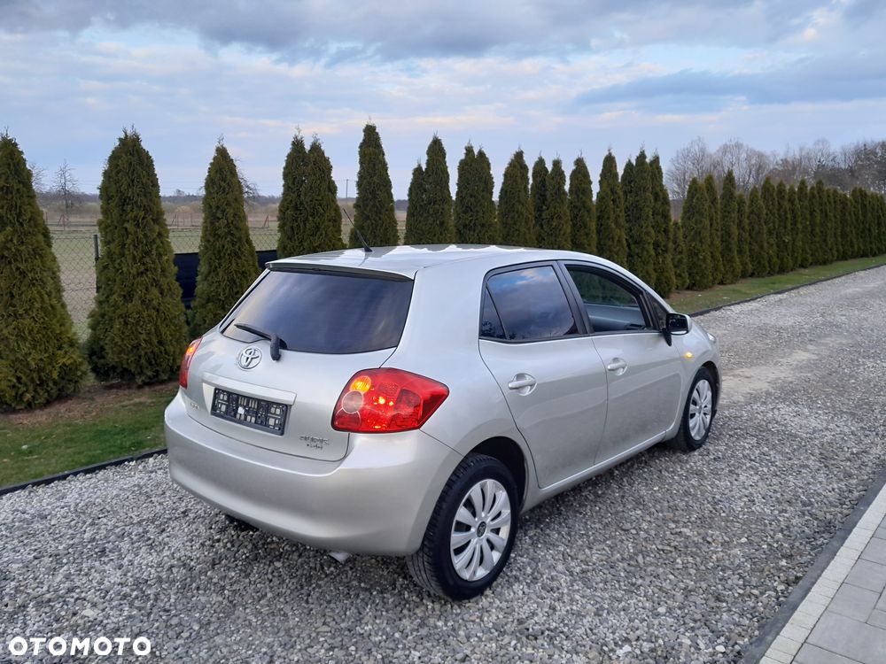 Toyota Auris - 5