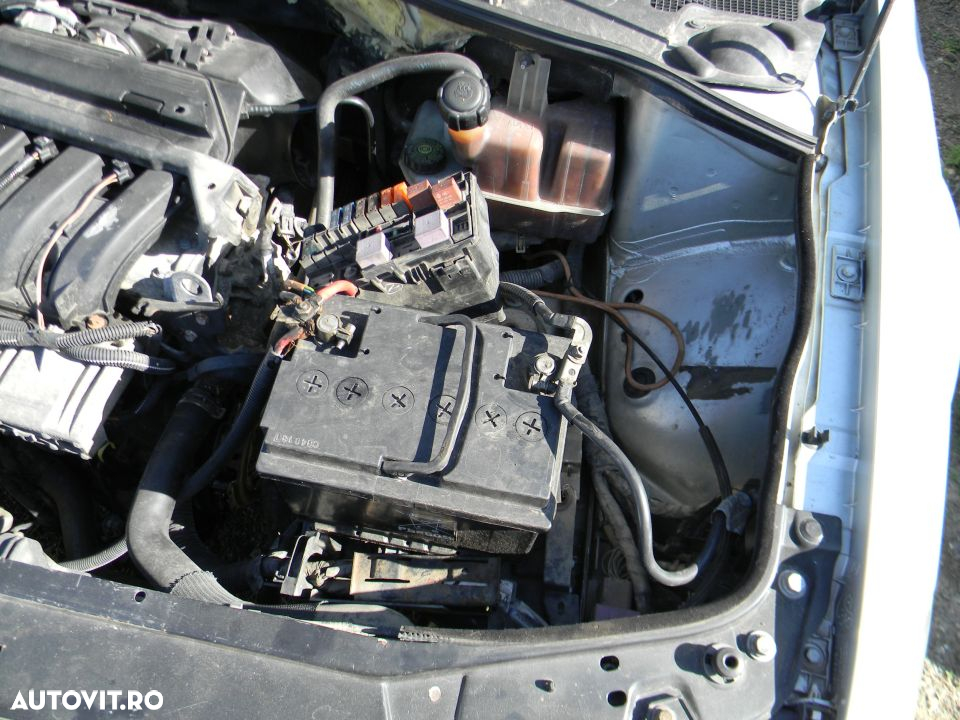 Dezmembrari  Renault LAGUNA 2  2001  > 2007 1.8 16V (BG0B, BG0M) Benz - 6