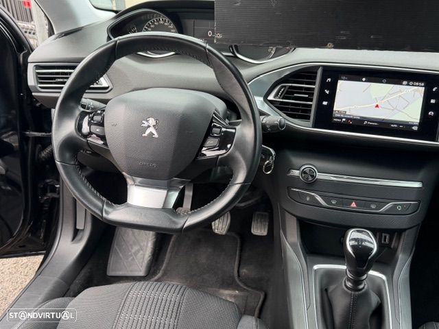 Peugeot 308 SW 1.5 BlueHDi Allure - 18