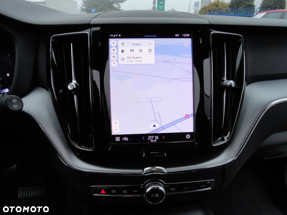 Volvo XC 60 B4 D Geartronic Momentum - 14