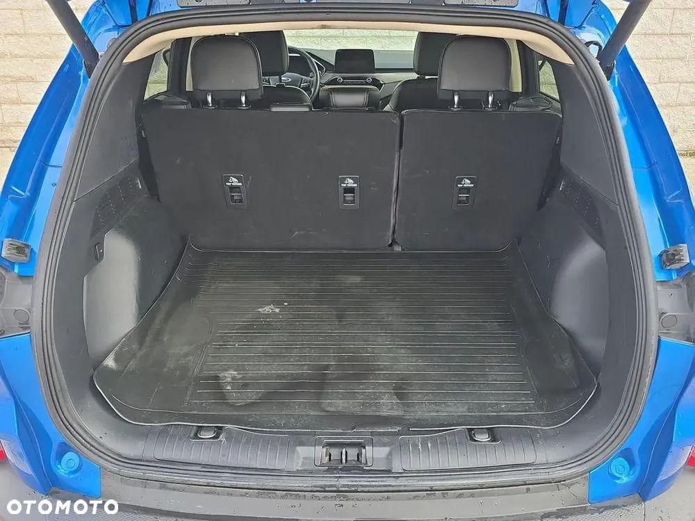 Ford Escape 2.0 EcoBoost AWD Titanium - 9