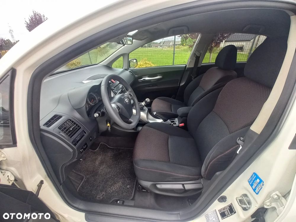 Toyota Auris 1.6 Dynamic - 15