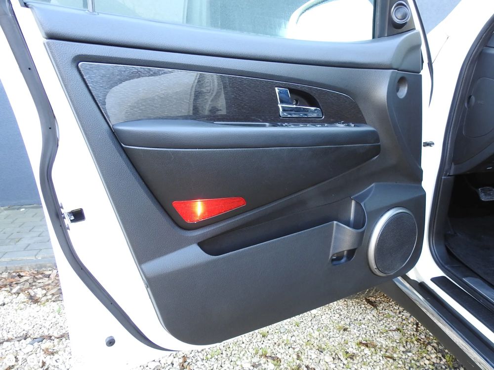 SsangYong/KGM Rexton - 10