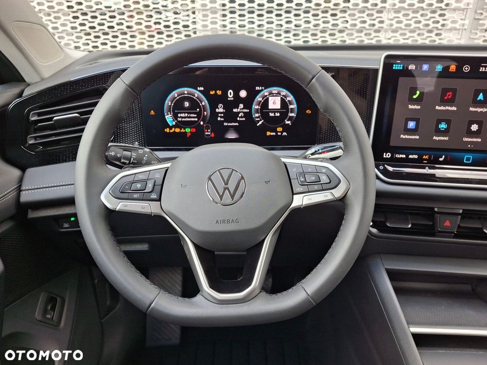 Volkswagen Tiguan - 24