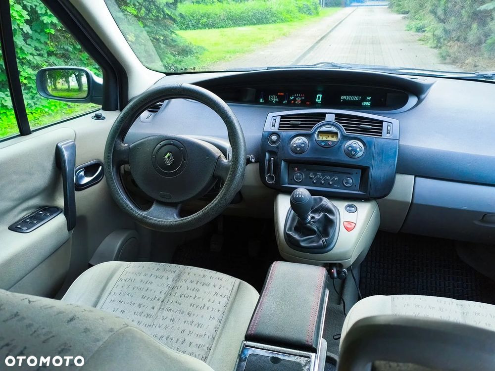 Renault Scenic 1.9 dCi Confort Expression - 13