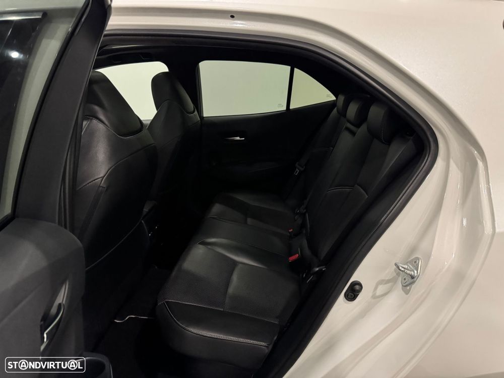 Toyota Corolla 2.0 Hybrid GR-Sport - 32