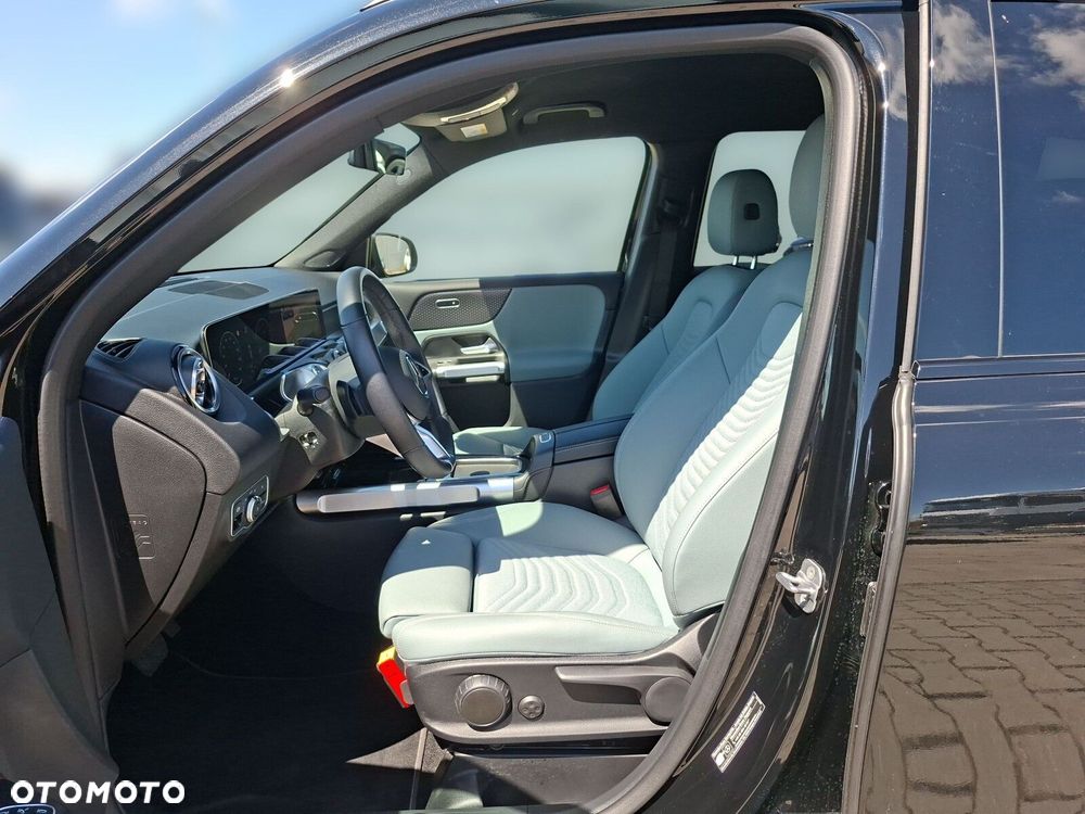 Mercedes-Benz GLB 200 Progressive 7G-DCT - 14
