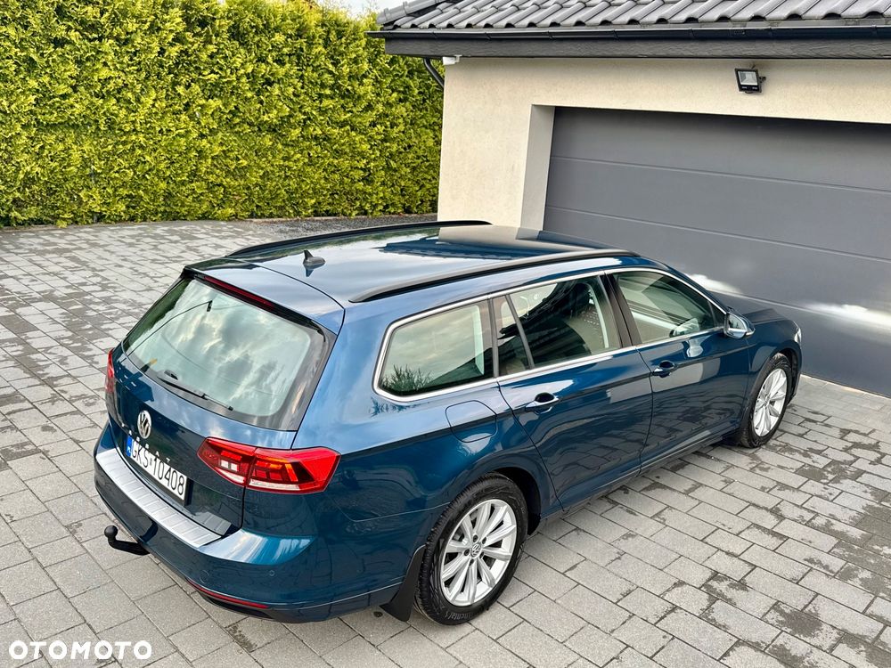 Volkswagen Passat 2.0 TDI SCR DSG Comfortline - 25