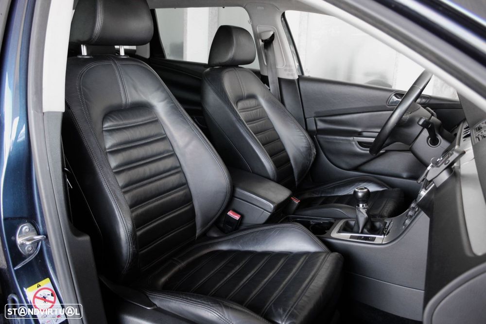 VW Passat Variant 2.0 TDi Highline - 19
