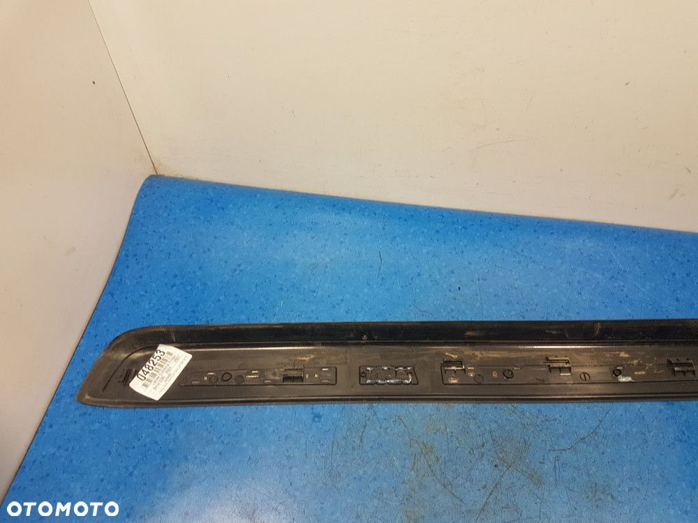 BMW 6 E63  LISTWA OZDOBNA PROGU PRAWA 7896636 - 7