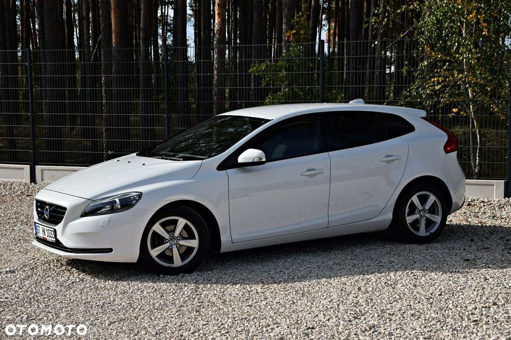 Volvo V40 - 16