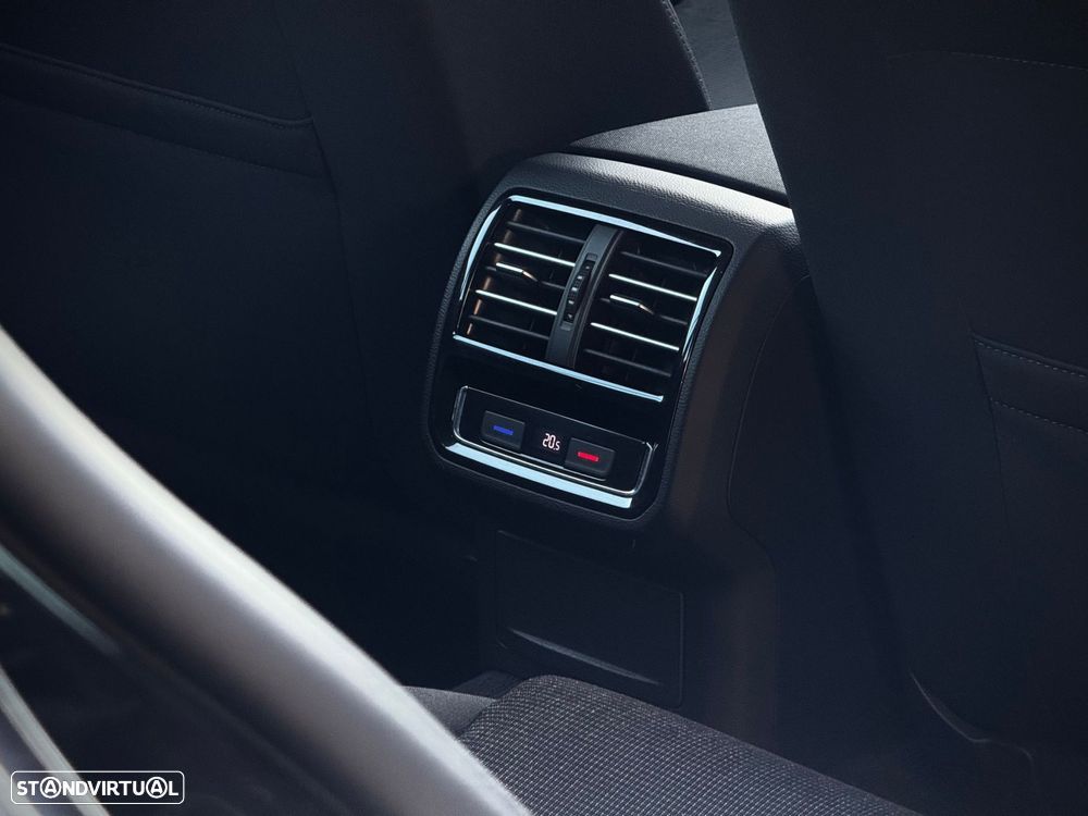 VW Passat Variant 1.6 TDI Confortline - 10