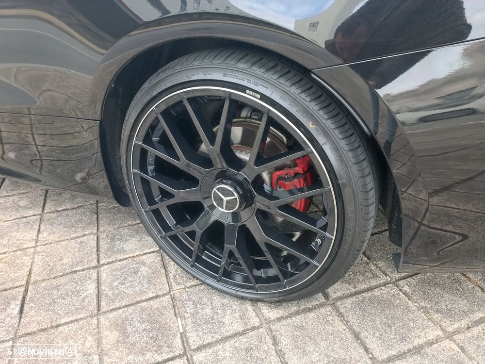 Mercedes-Benz E 220 d AMG Line - 11