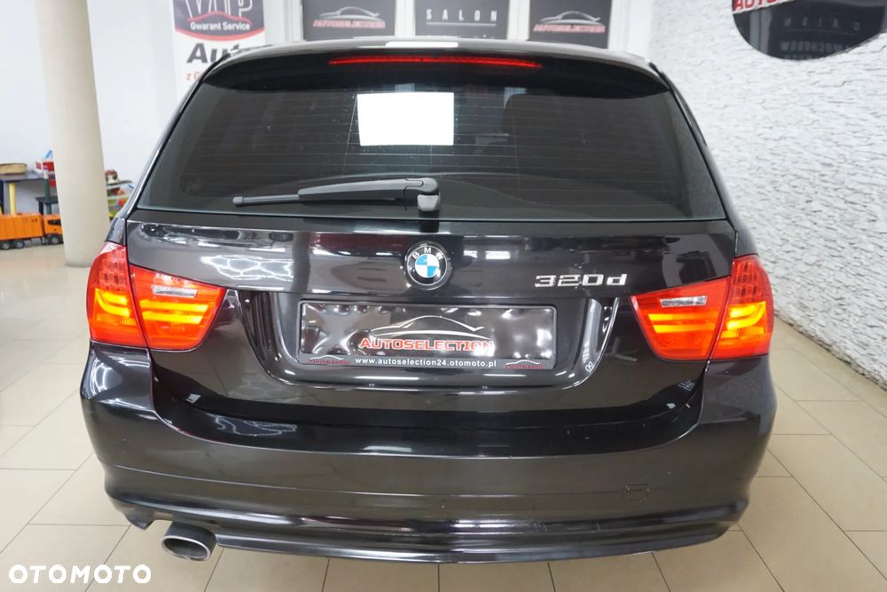 BMW Seria 3 320d DPF - 19