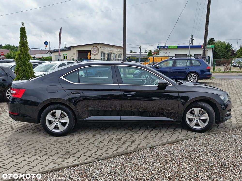 Skoda Superb 1.5 TSI Ambition DSG - 9