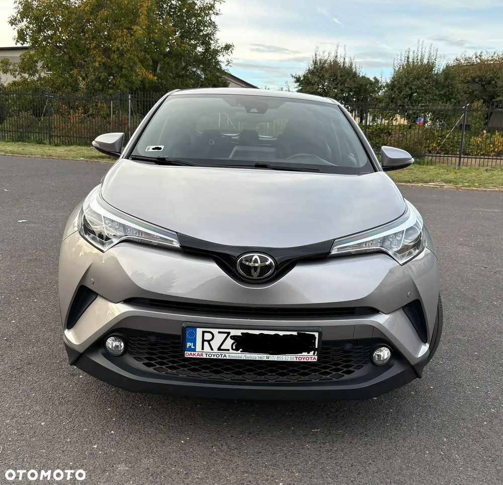Toyota C-Hr 2018 photo 2