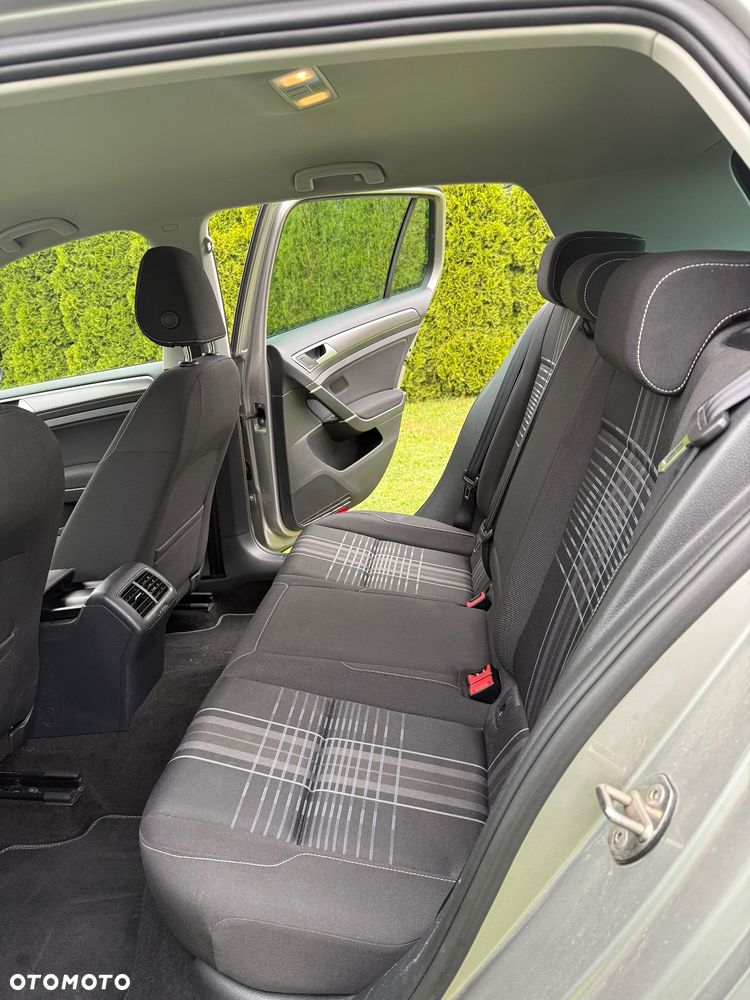 Volkswagen Golf 1.4 TSI BMT Comfortline - 12