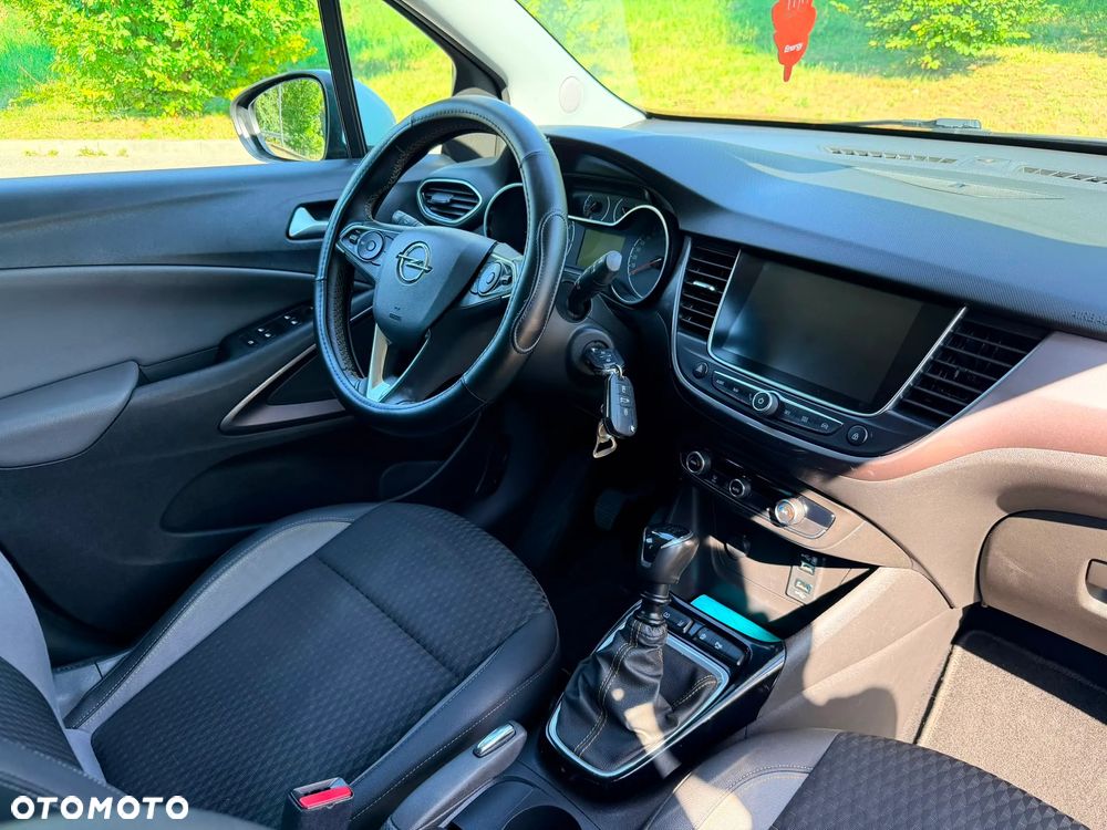 Opel Crossland X - 30