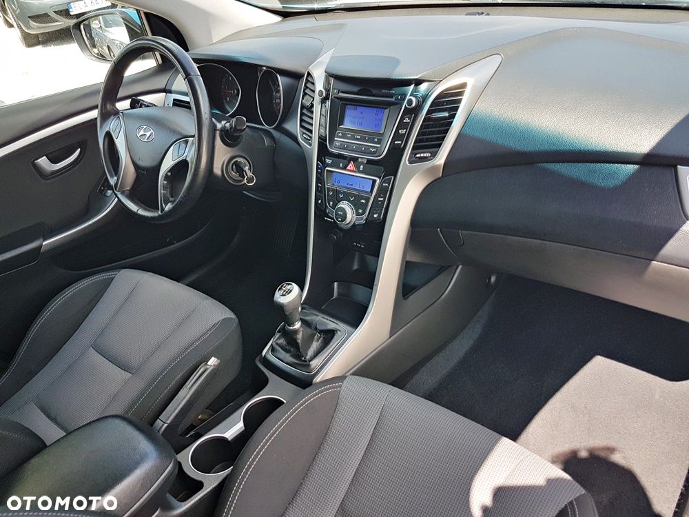 Hyundai i30 i30cw 1.6 CRDi Intro Edition - 20